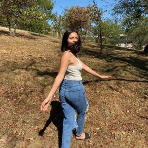 Meet your Posher, Izabel